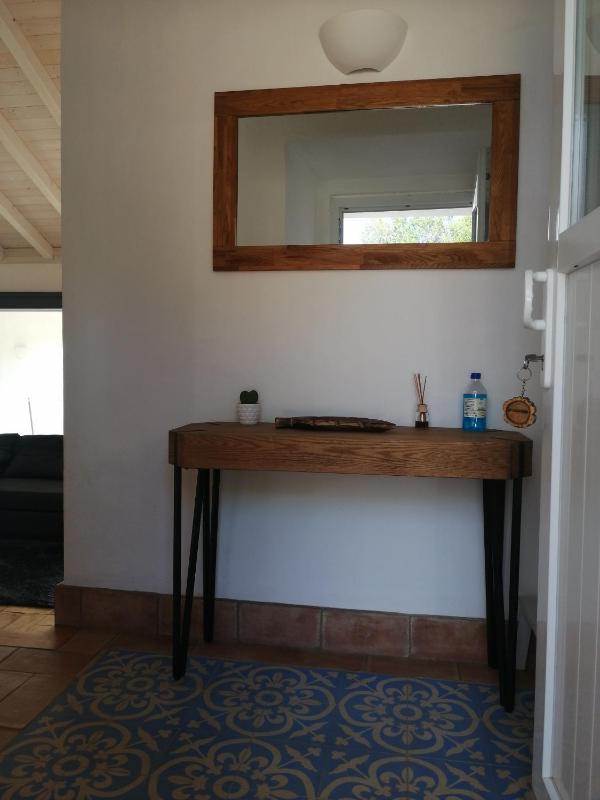 One-Bedroom House image 2