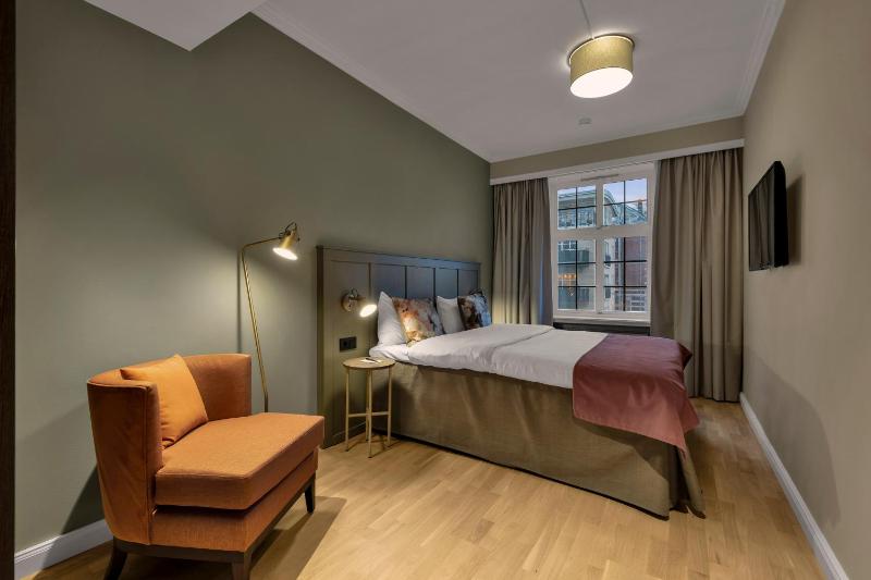 Standard Double Room image 4