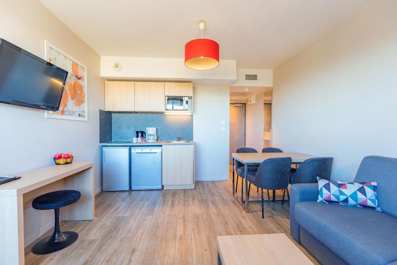  One-Bedroom Apartment image 3