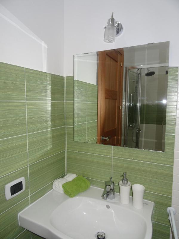 Double Room image 3