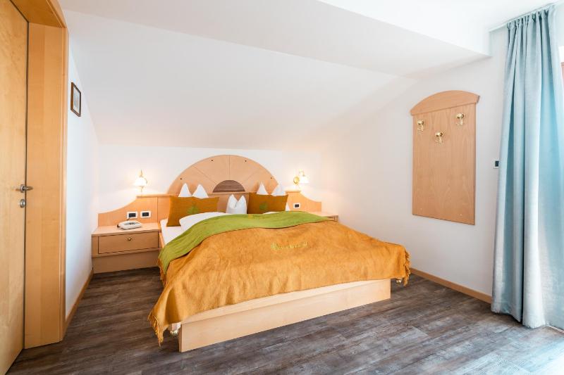 Studio Apartment image 3