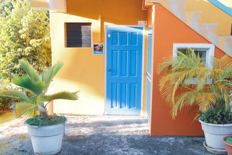 Buttercup Cottage Apartments - image 10