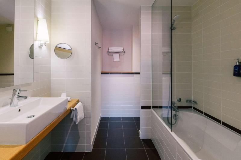 Standard Room image 3