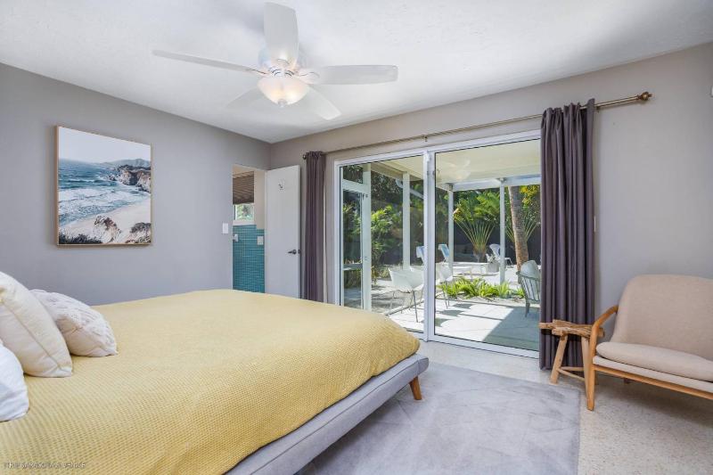 Majestic Coastal Escape - image 21