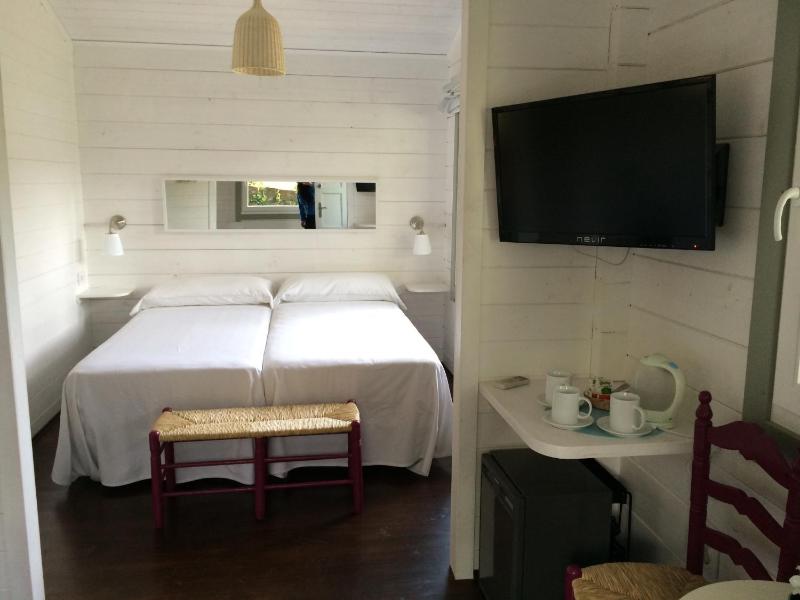 Bungalow (4 Adults) image 3