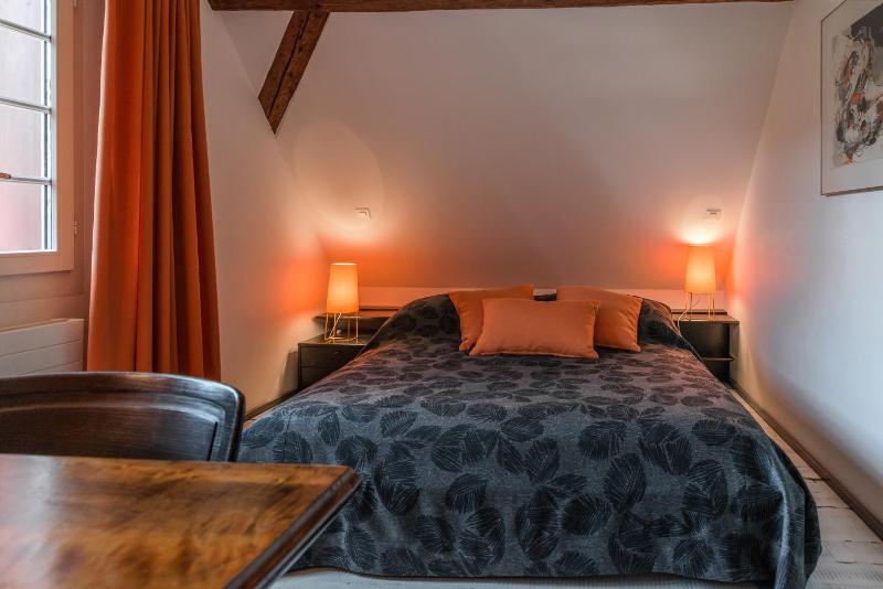 Double Room image 3