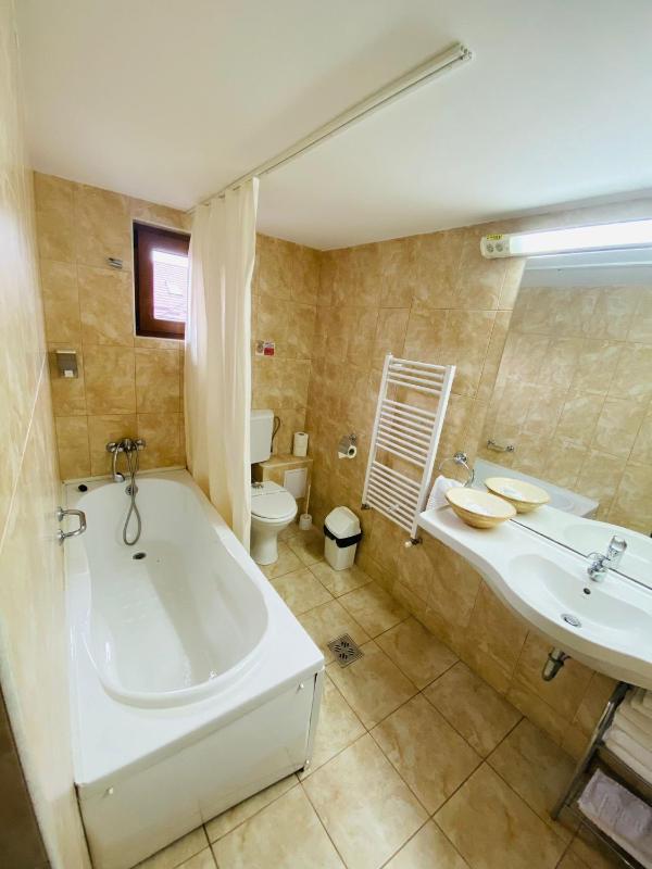 Family Room - Split Level image 1