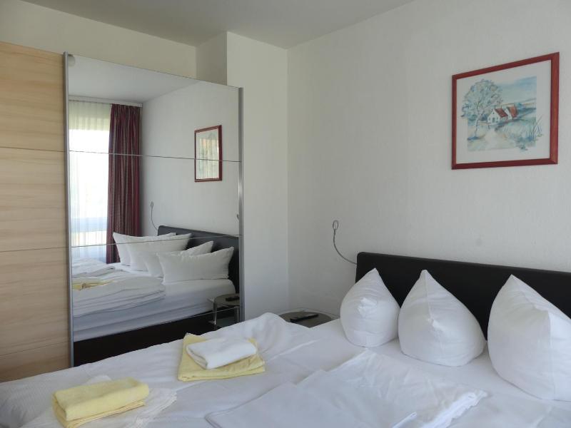 One-Bedroom Apartment with Balcony image 4