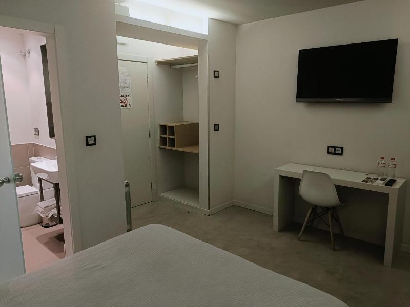 Double or Twin Room image 1