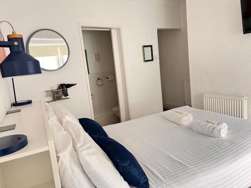 Gumfreston Guest House - image 10