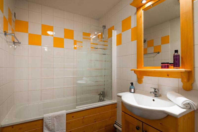 One-Bedroom Apartment with Alcove or Duplex Alcove (6 Adults) image 2