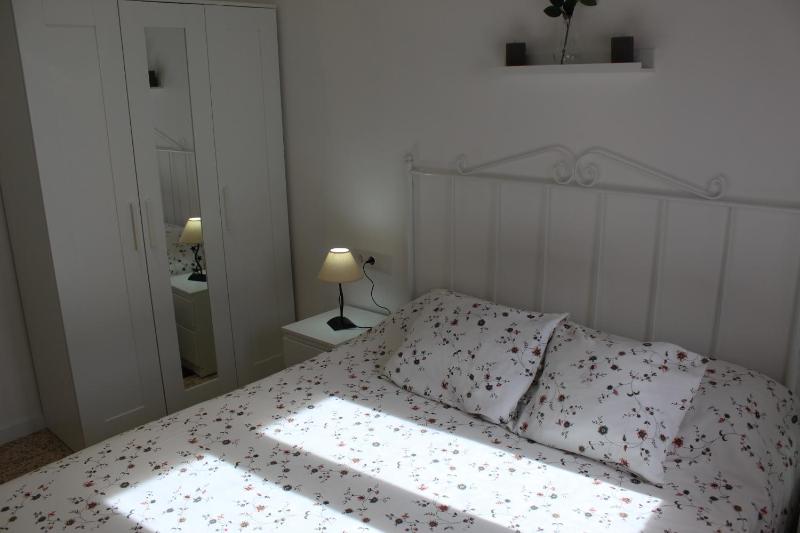 Apartamento Calle Huelva by CasaTuristica - image 8