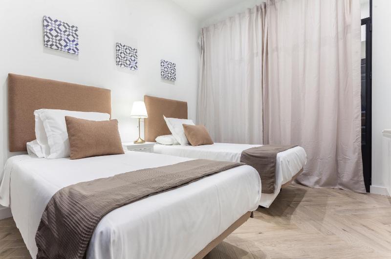 Five-Bedroom Apartment I image 3