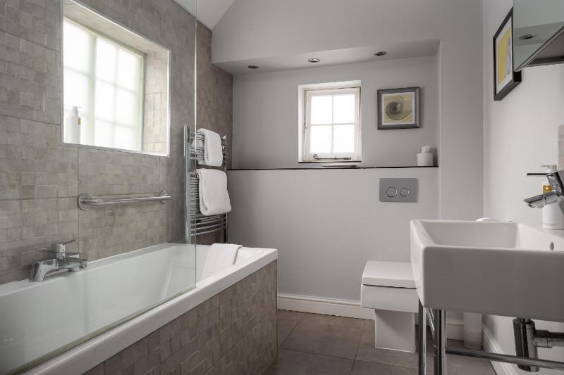 Cottage Room image 4