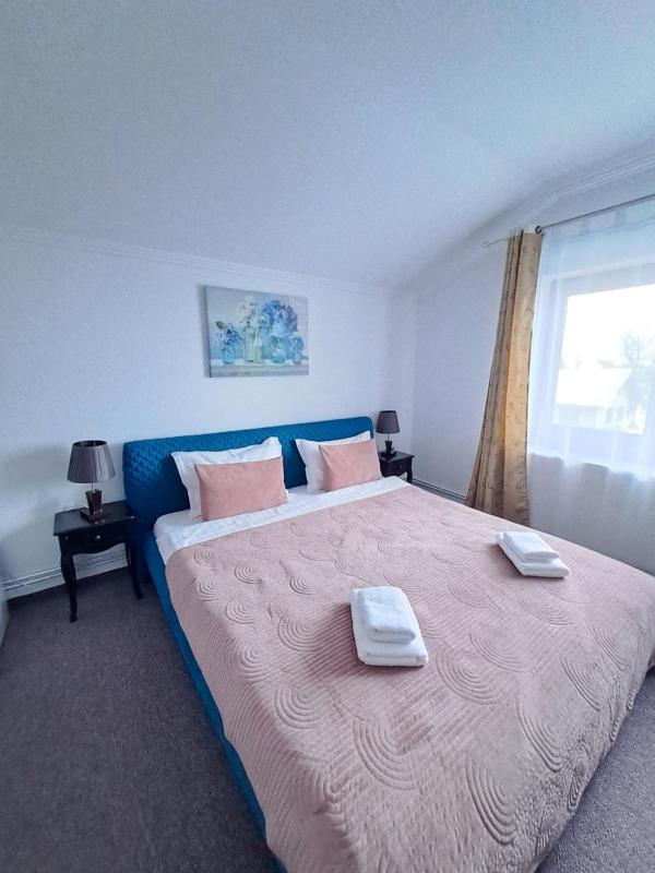 Deluxe Double Room with Balcony image 1