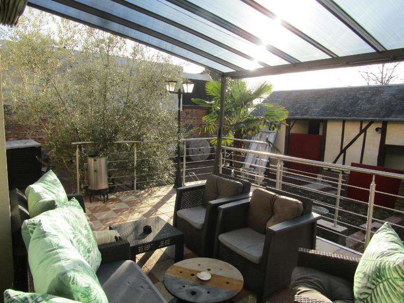 Studio with Garden View image 4