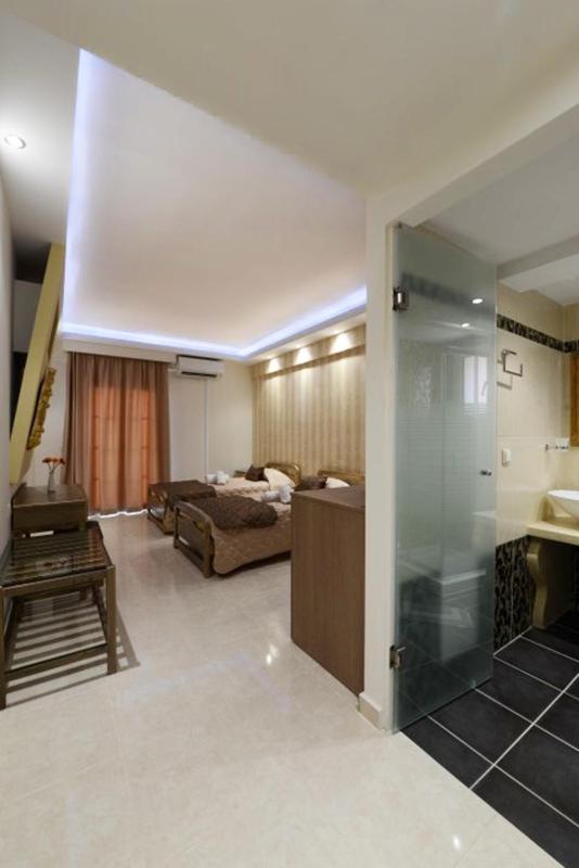 Superior Double or Twin Room image 3