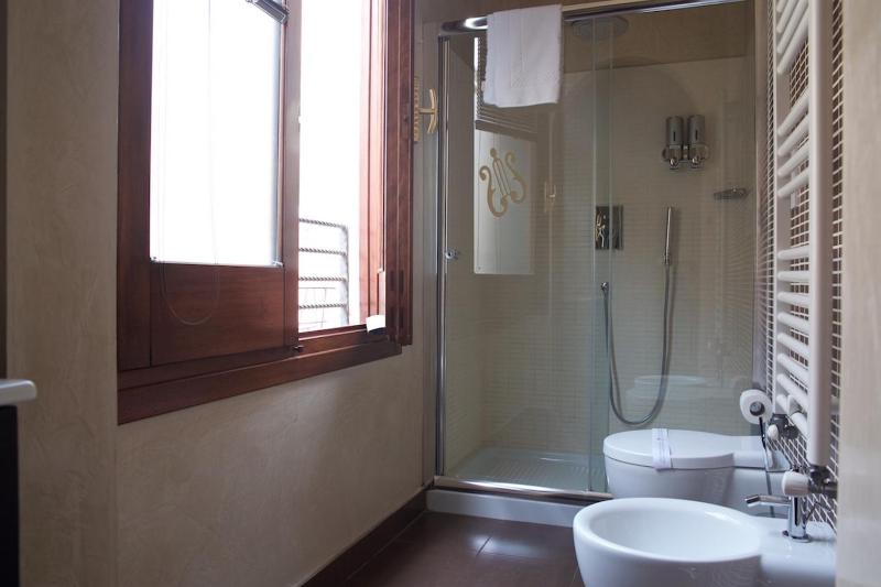 Suite image 3