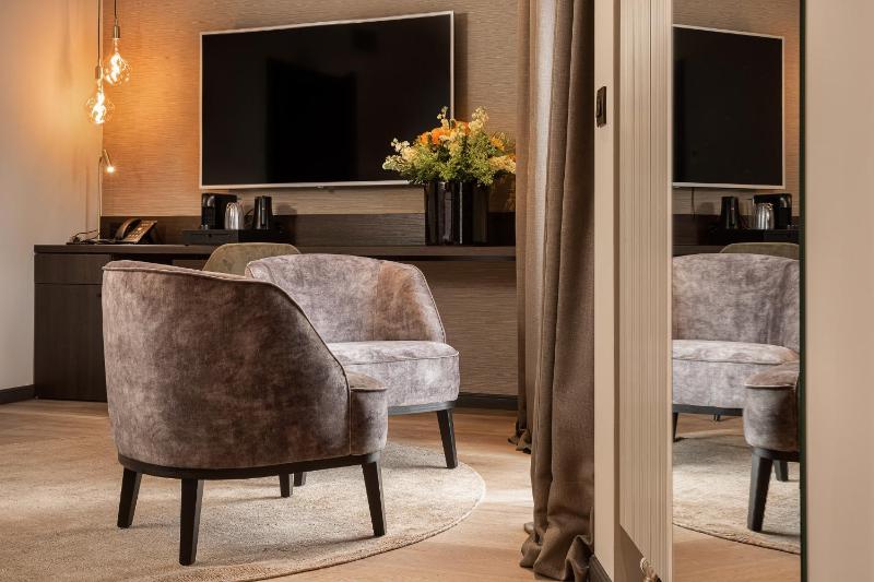 Junior Suite image 4