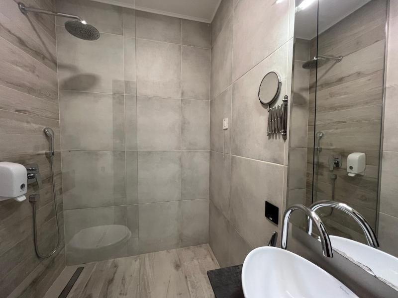 Superior Double or Twin Room image 3