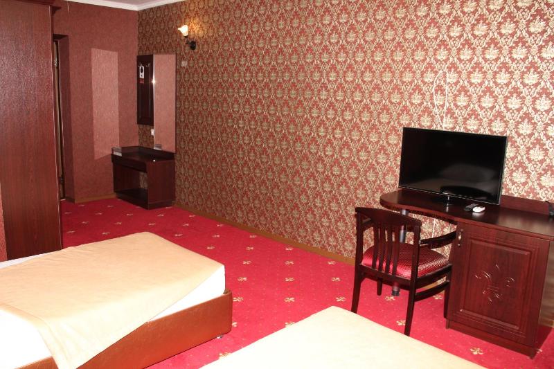 Triple Room image 3