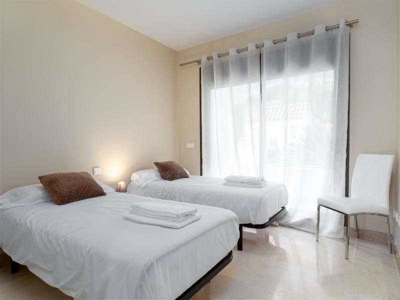 2147-Beautiful 2 bedrooms with sea view - image 34