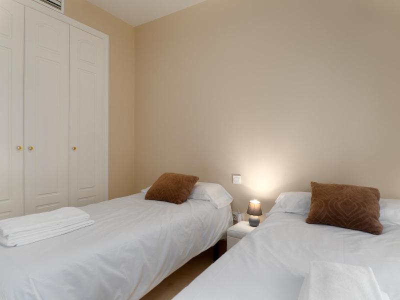 2147-Beautiful 2 bedrooms with sea view - image 41
