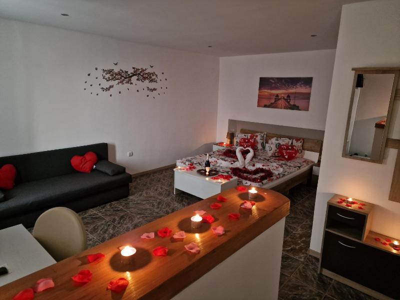 Double Room image 4