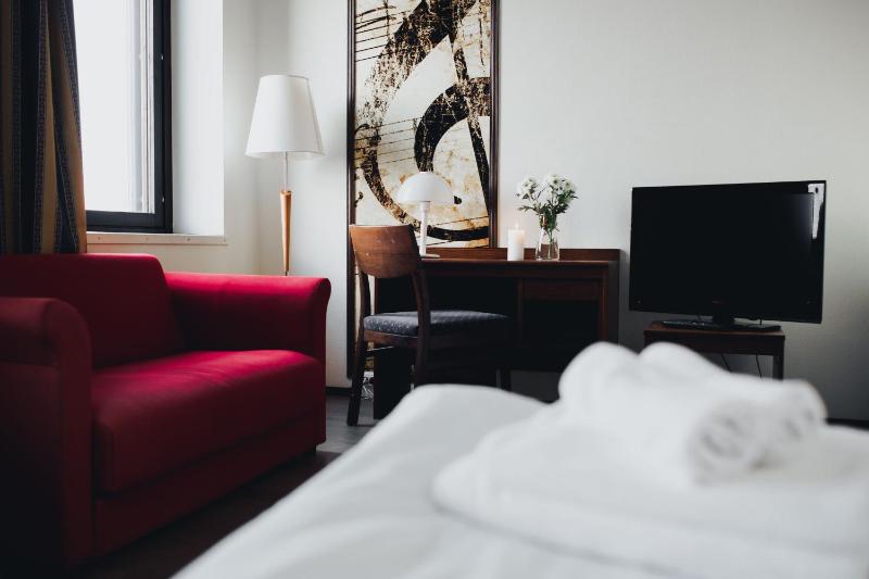 Double Room image 1