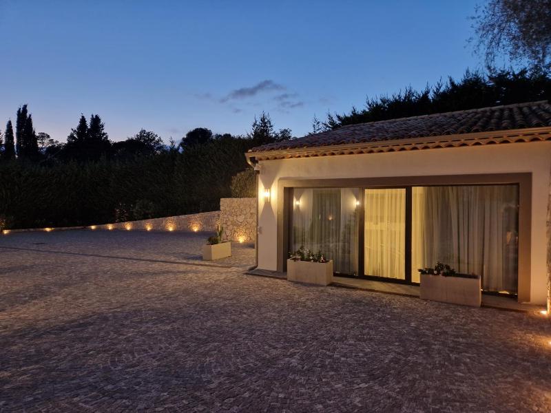 Holiday Home image 1