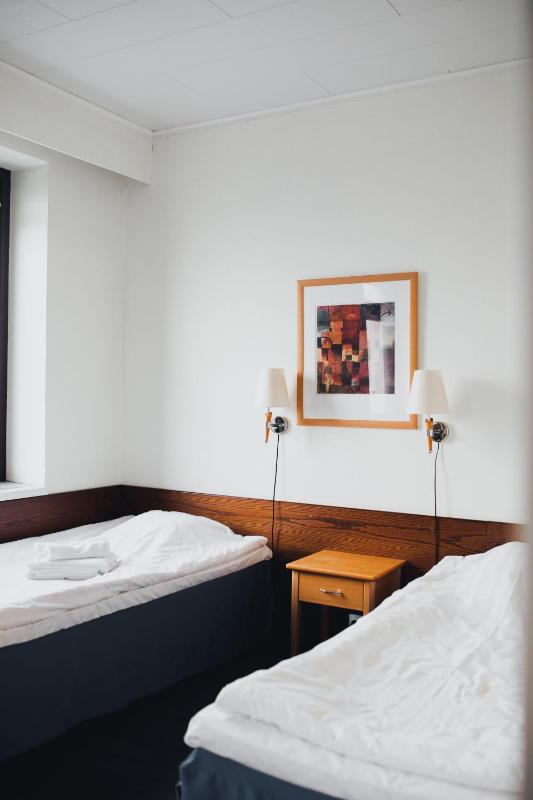 Double Room image 2