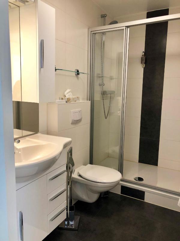 Comfort Single Room with Balcony image 4