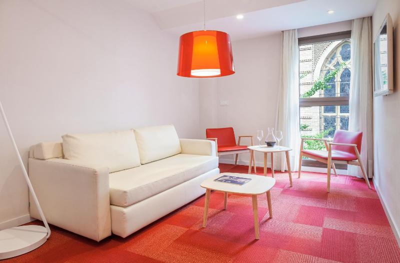Family Junior Suite (2 Adults + 2 Children) image 3