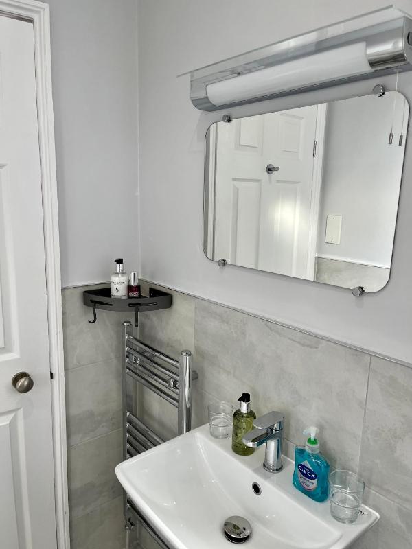 Superior Triple Room image 4