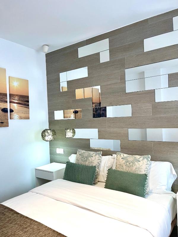 Double Room image 4