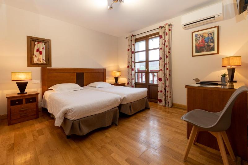 Superior Double Room image 1