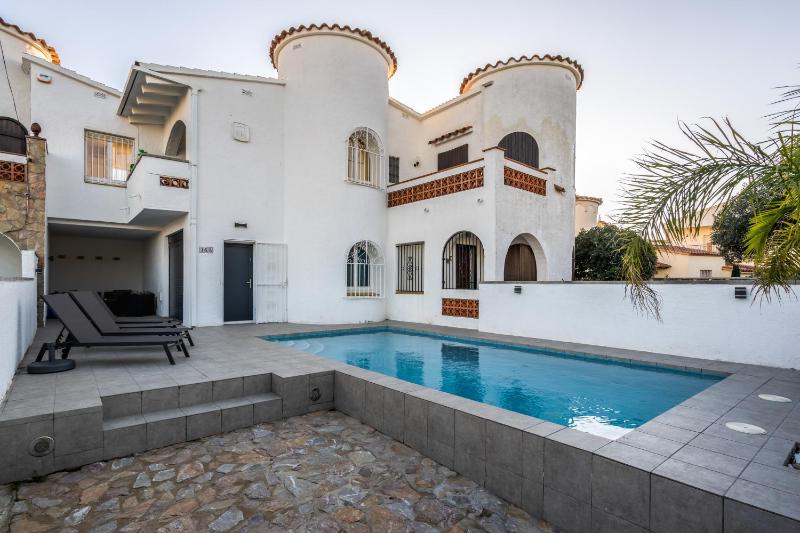 WELCS VILLA 022 EMP La Morgana con piscina privada - image 43
