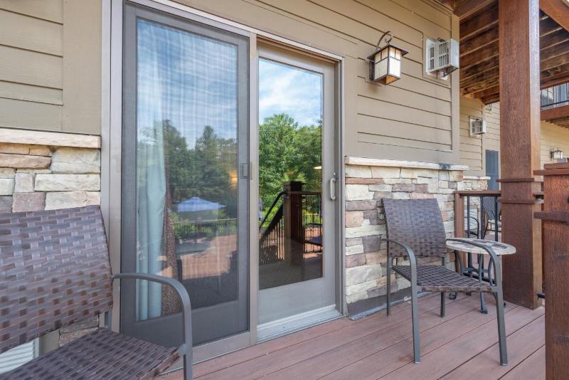 A119 Studio Lake View - image 5