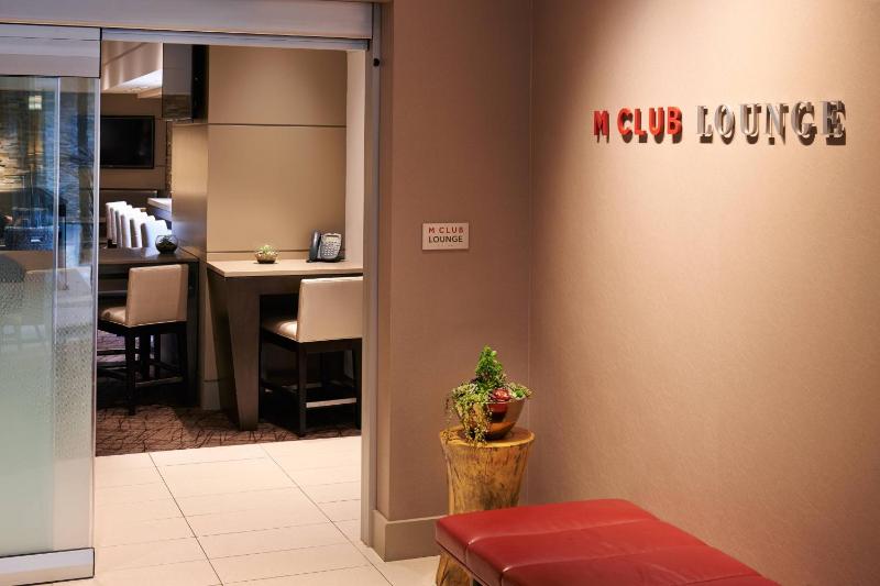 Concierge Level with City View image 4