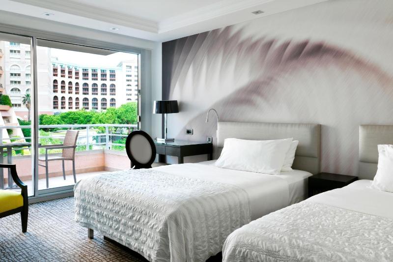 Classic, Guest room, 2 Double, City view image 1