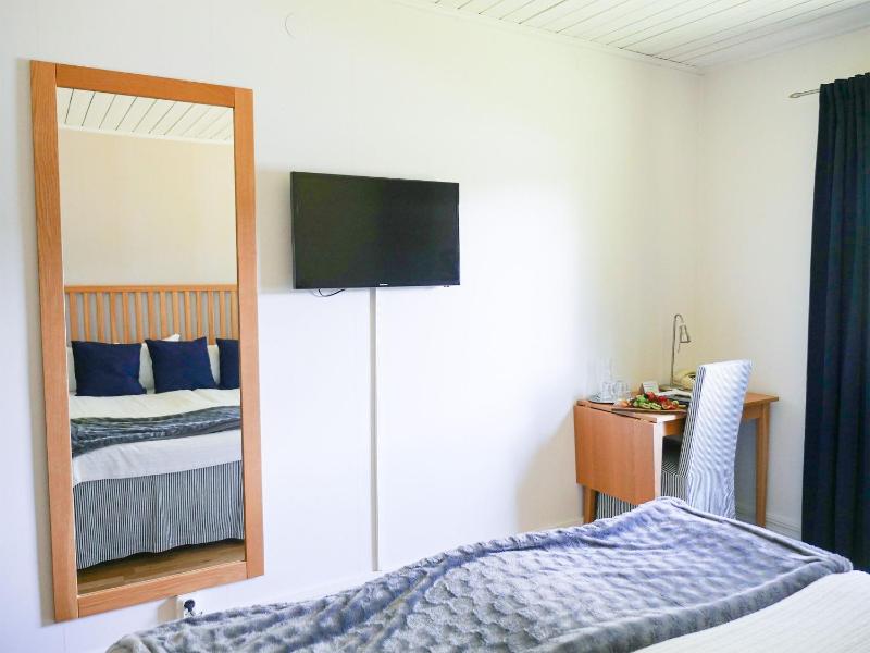 Double Room image 4