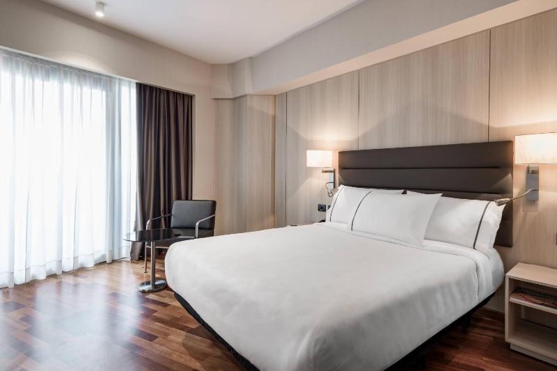 Standard Room King, Guest room, 1 King image 3