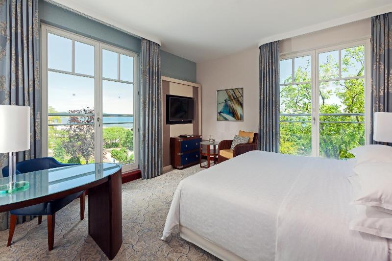 Premium, Guest room, 1 King, Sea view image 4