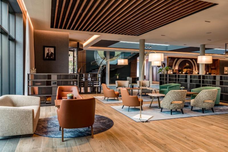 Geneva Marriott Hotel - image 9