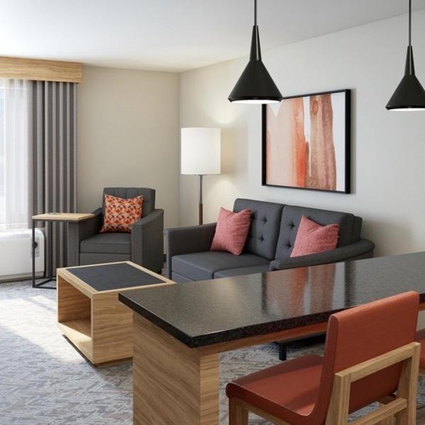 Queen Suite - Non-Smoking image 1