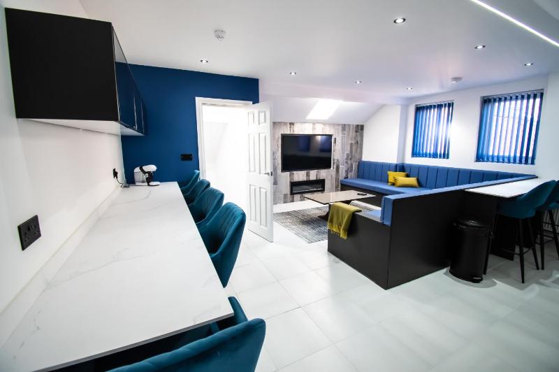 Winter Garden Suites by Sasco Apartments - image 4