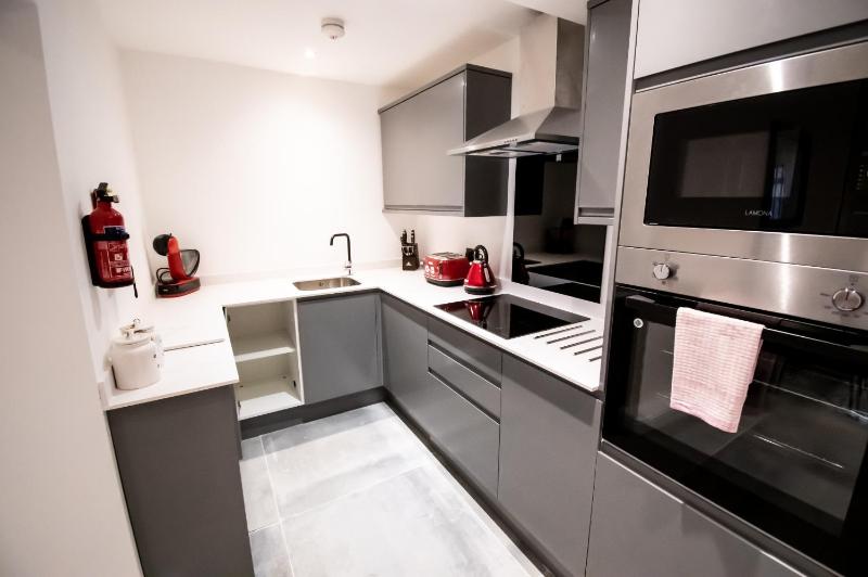 Winter Garden Suites by Sasco Apartments - image 7