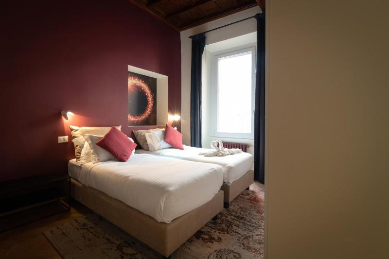 Double or Twin Room with Private Bathroom image 4