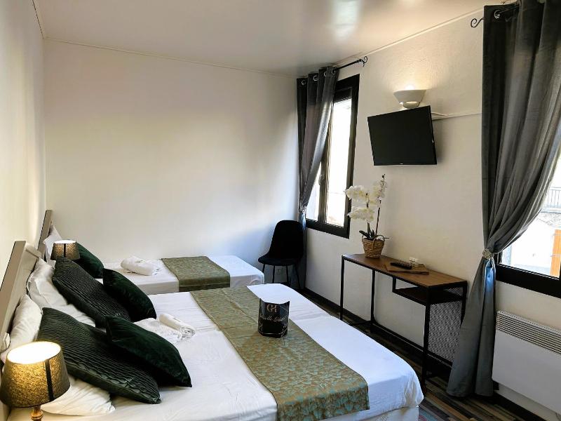 Comfort Triple Room image 4