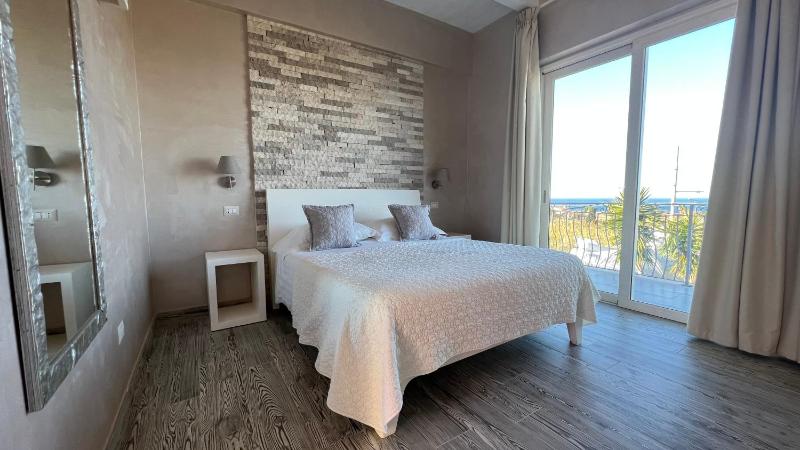 Luxury Double Room image 1